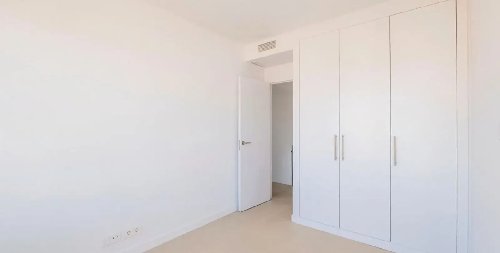 Long-term rent of detached villa in Estepona 5