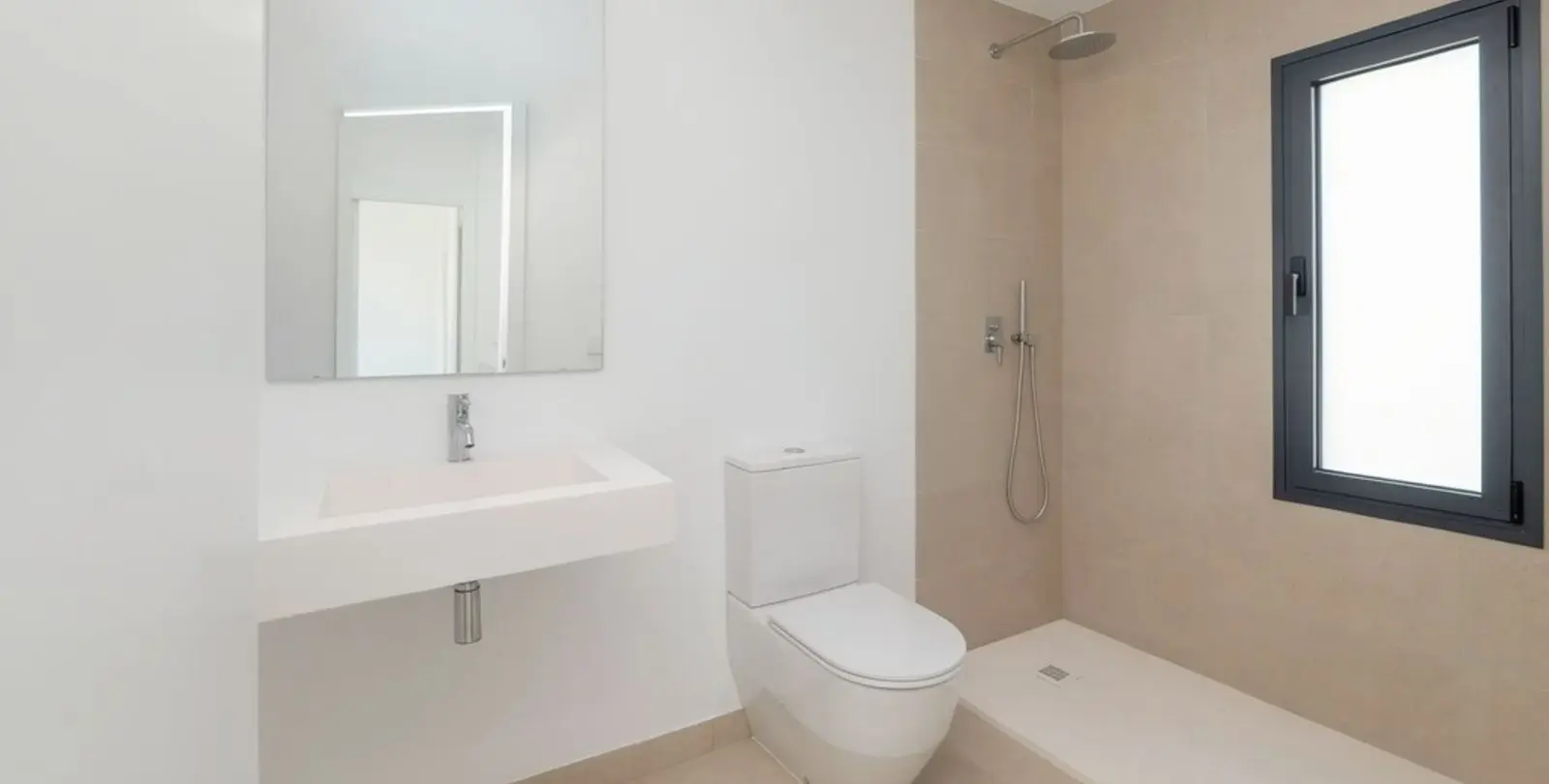 Long-term rent of detached villa in Estepona 7