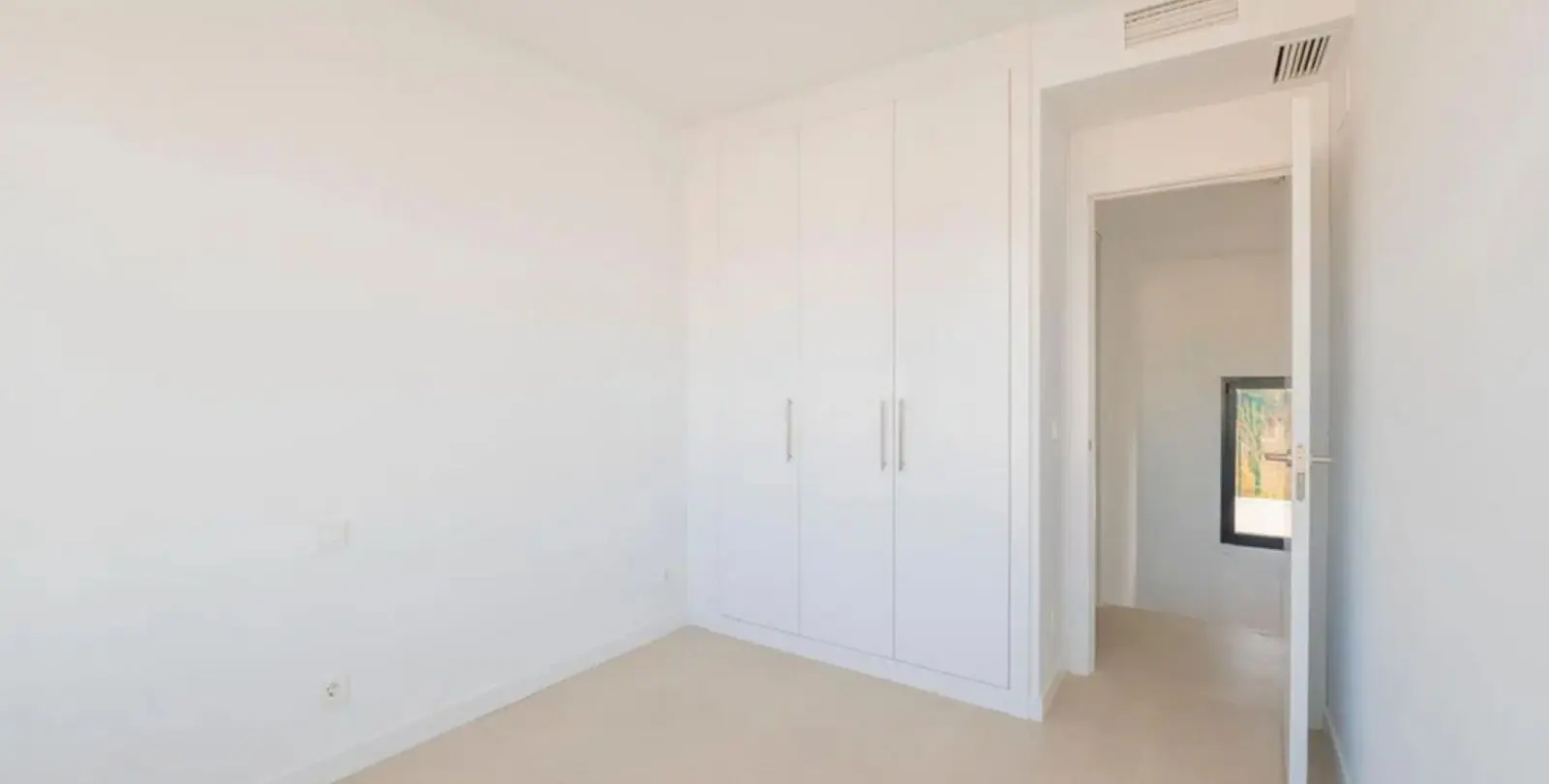 Long-term rent of detached villa in Estepona 9