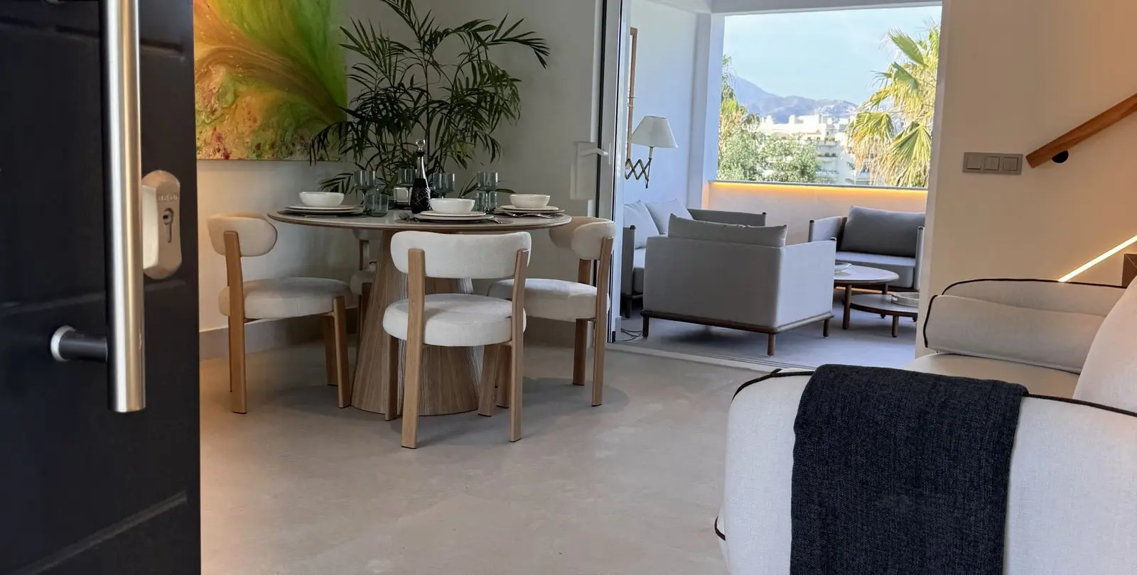 Продажа дома на две семьи в Guadalmina Alta 3