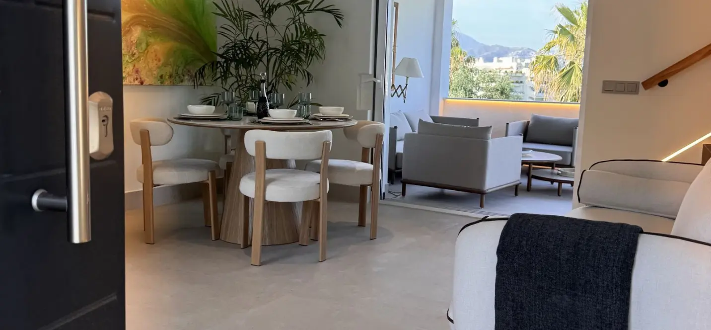 Продажа дома на две семьи в Guadalmina Alta 2