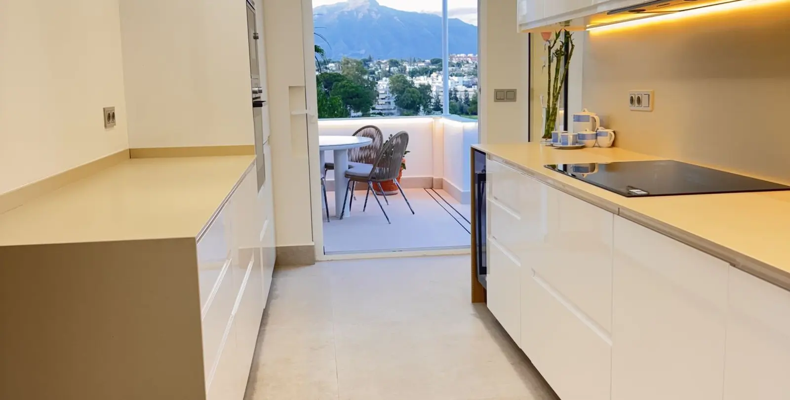 Продажа дома на две семьи в Guadalmina Alta 13