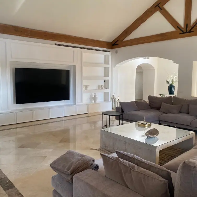 Venta de villa independiente en Estepona