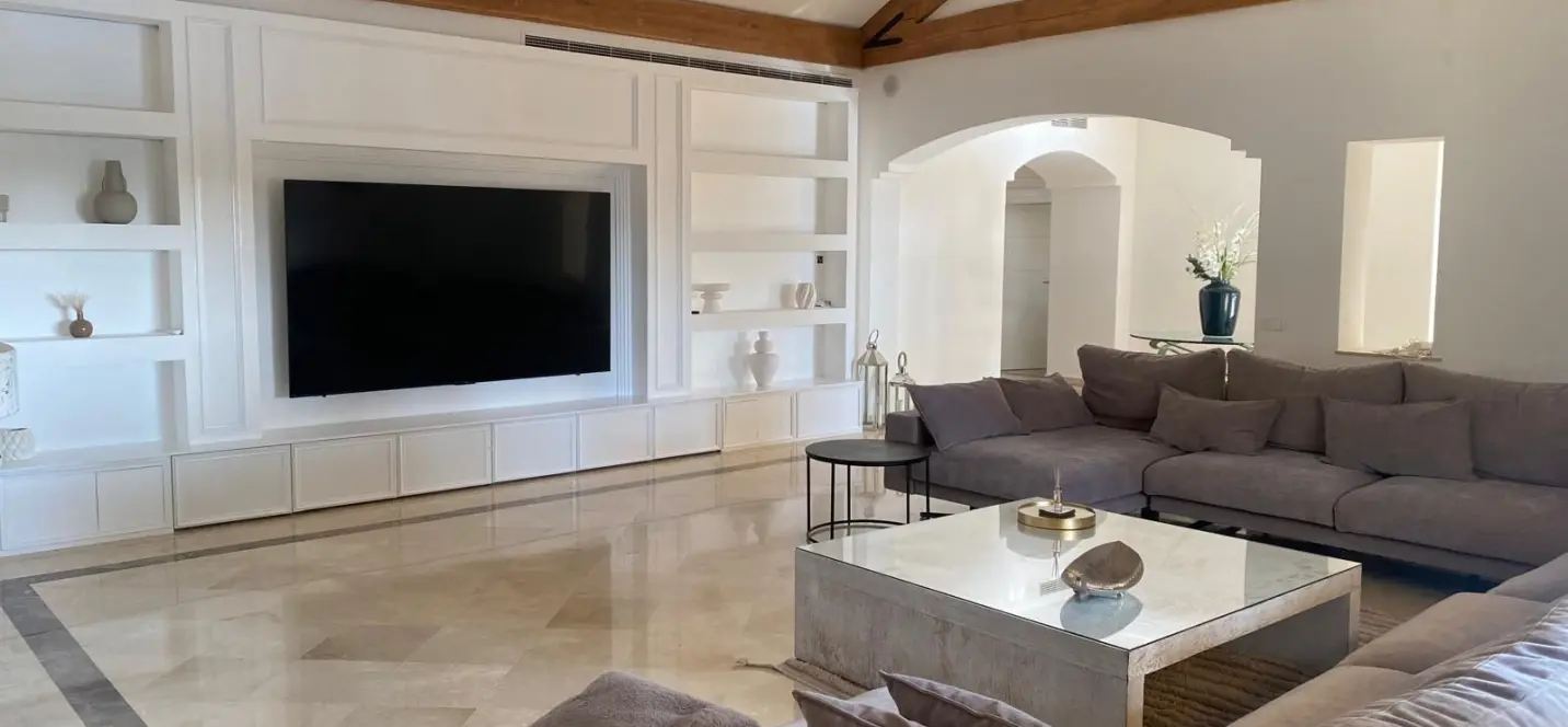 Venta de villa independiente en Estepona 3
