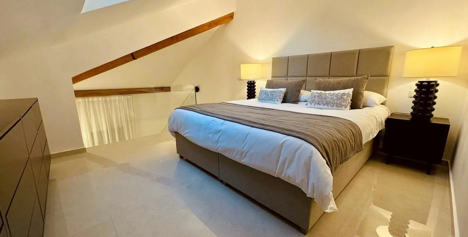 Venta de villa independiente en Estepona 7