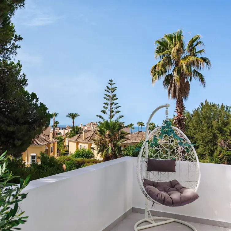 Venta de villa independiente en Elviria