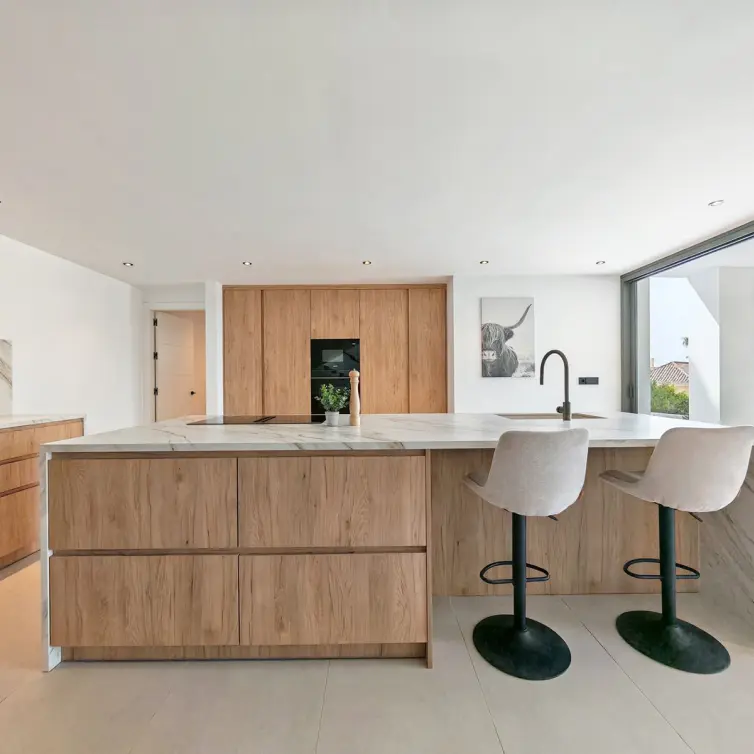 Venta de villa independiente en Elviria