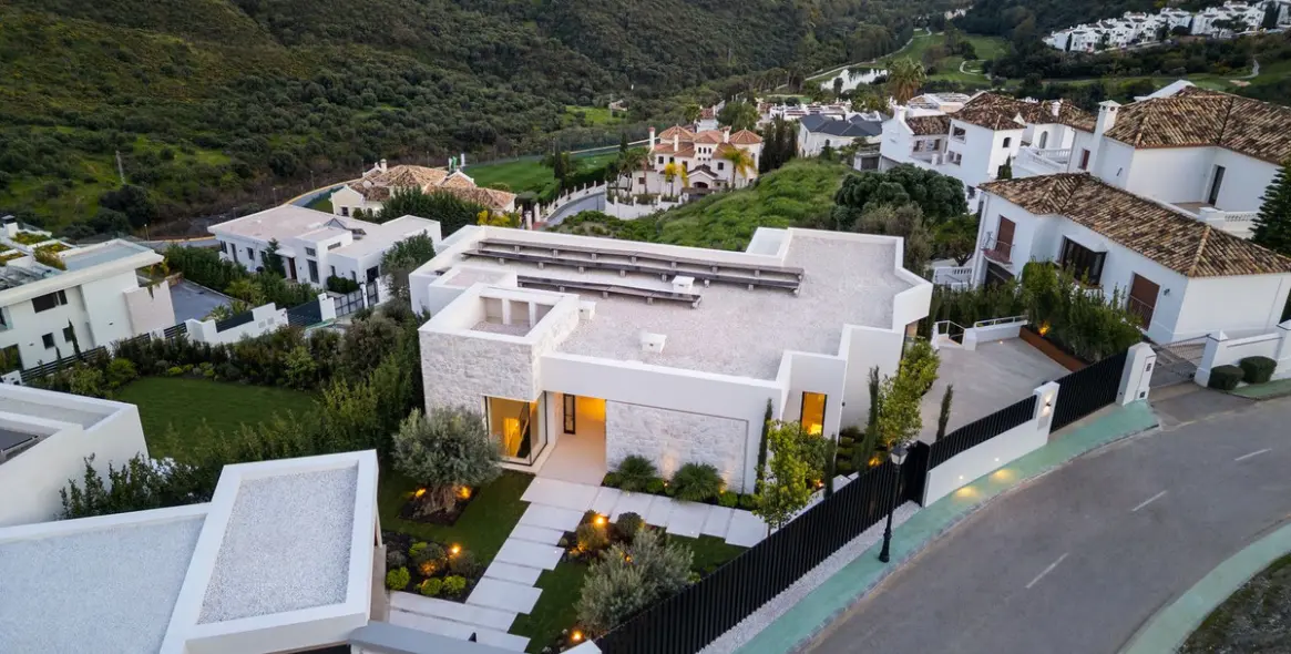 Продажа  отдельно стоящей виллы в La Quinta 34