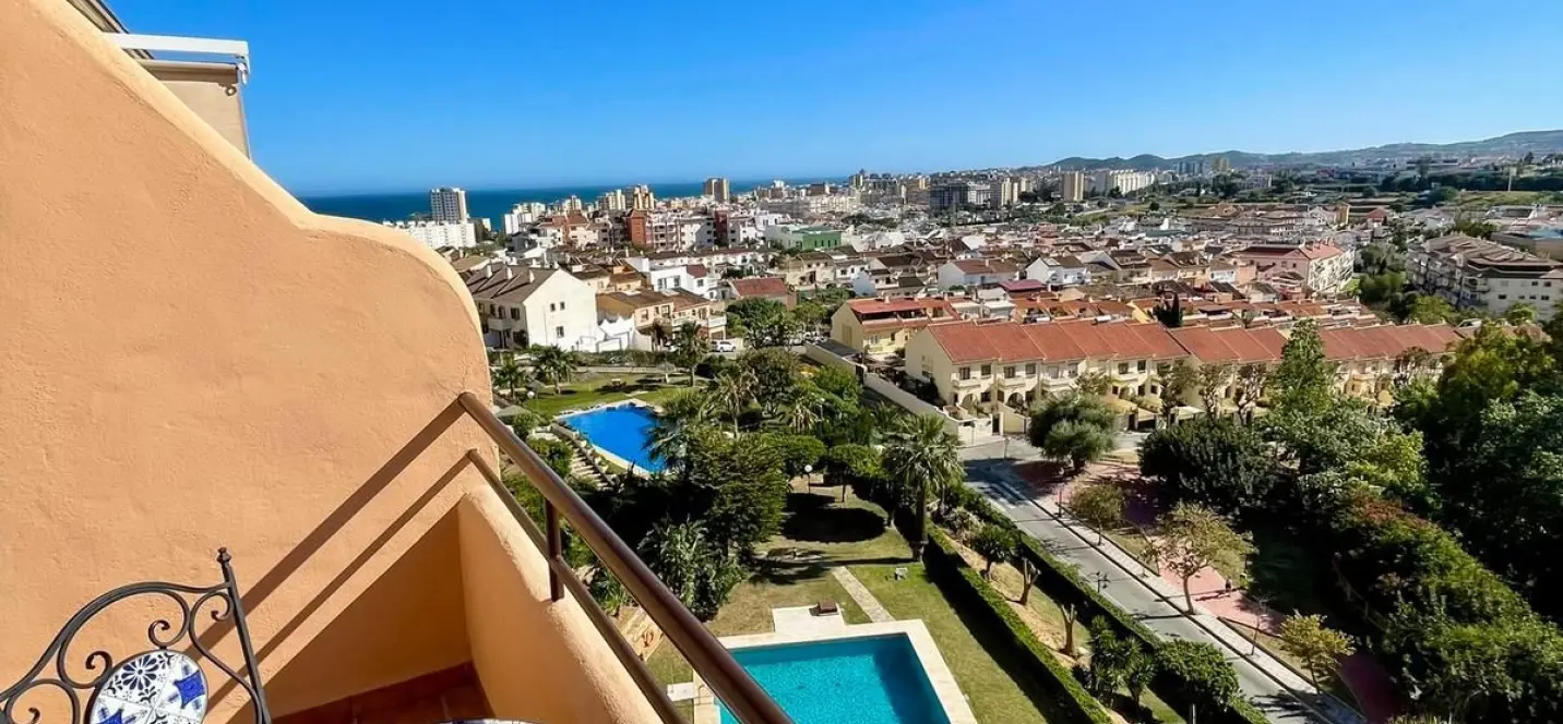 Sale of penthouse in Los Pacos 0