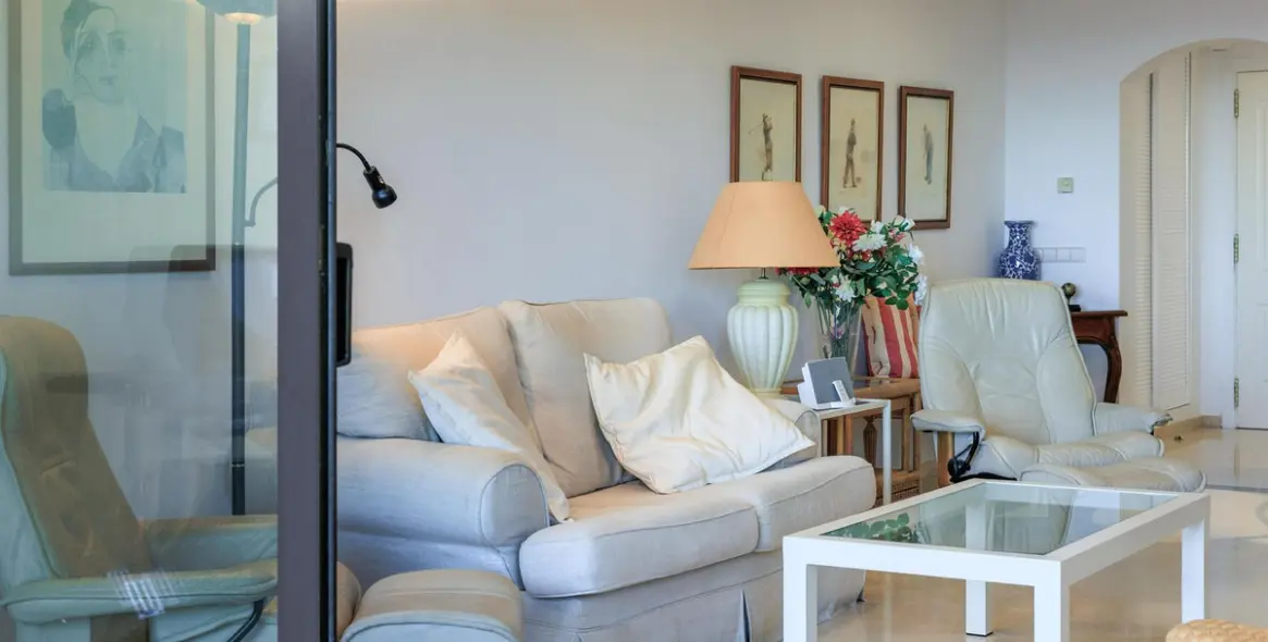 Venta de apartamento en planta baja en Benahavís 16