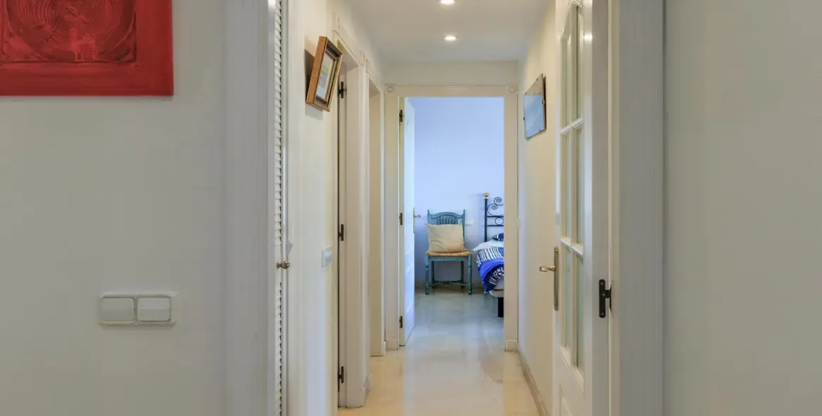 Venta de apartamento en planta baja en Benahavís 20