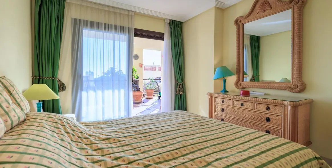 Venta de apartamento en planta baja en Benahavís 22