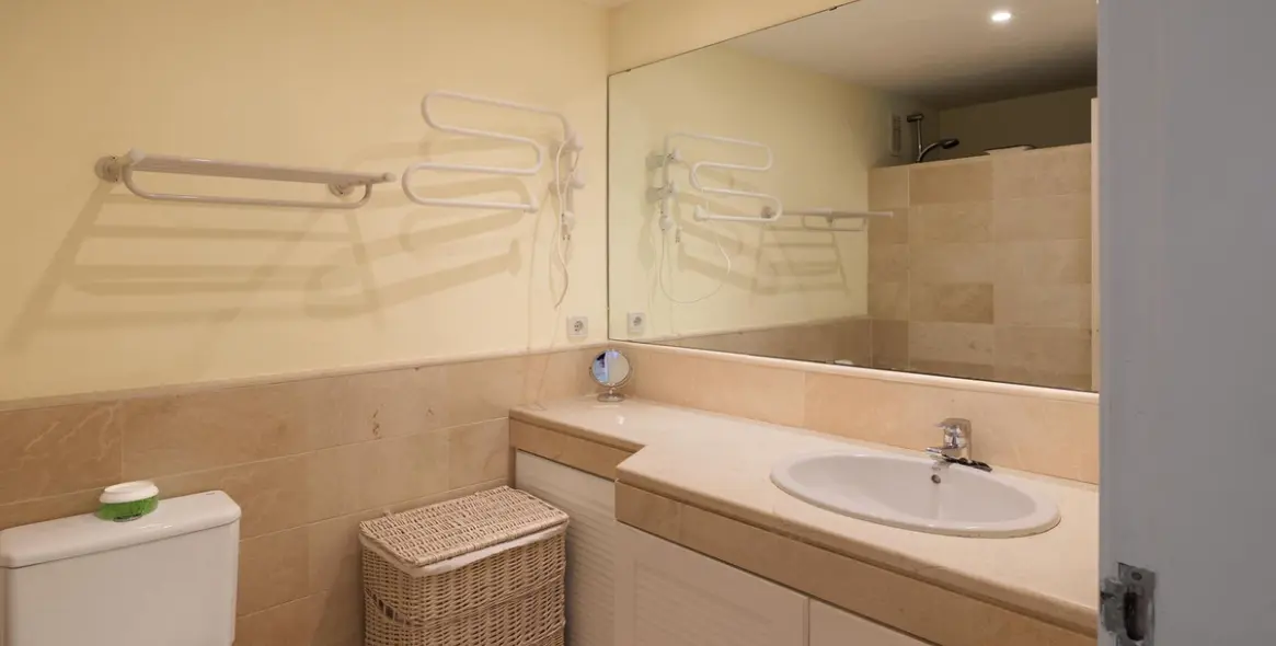 Venta de apartamento en planta baja en Benahavís 29