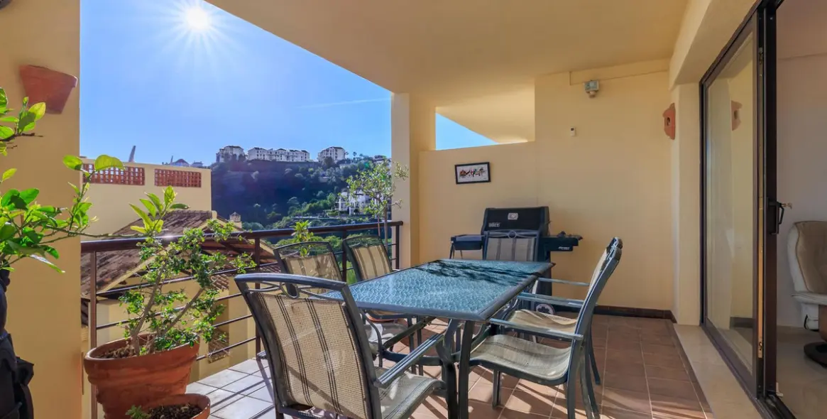 Venta de apartamento en planta baja en Benahavís 30