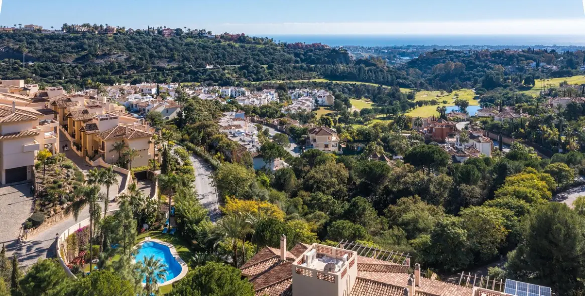 Venta de apartamento en planta baja en Benahavís 40