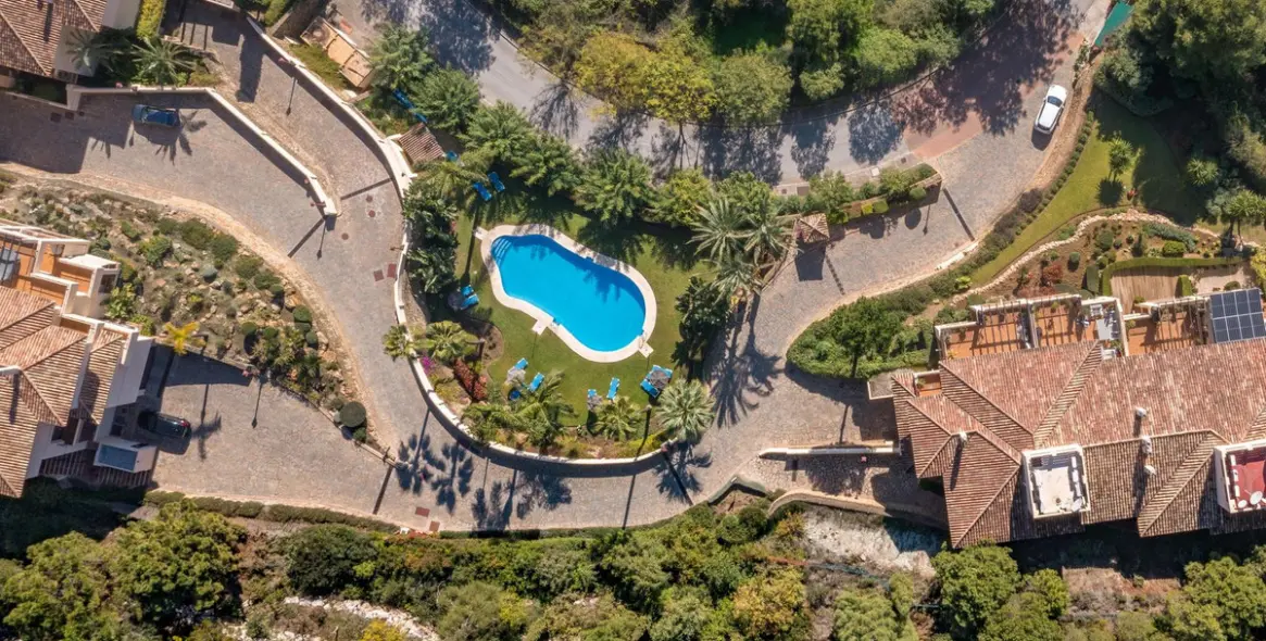 Venta de apartamento en planta baja en Benahavís 43