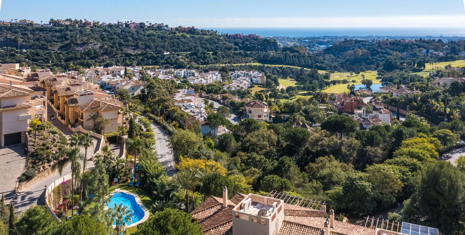 Venta de apartamento en planta baja en Benahavís 40