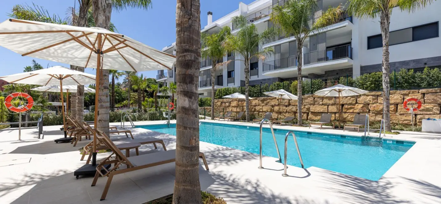 Продажа апартаментов на среднем этаже в Estepona 3