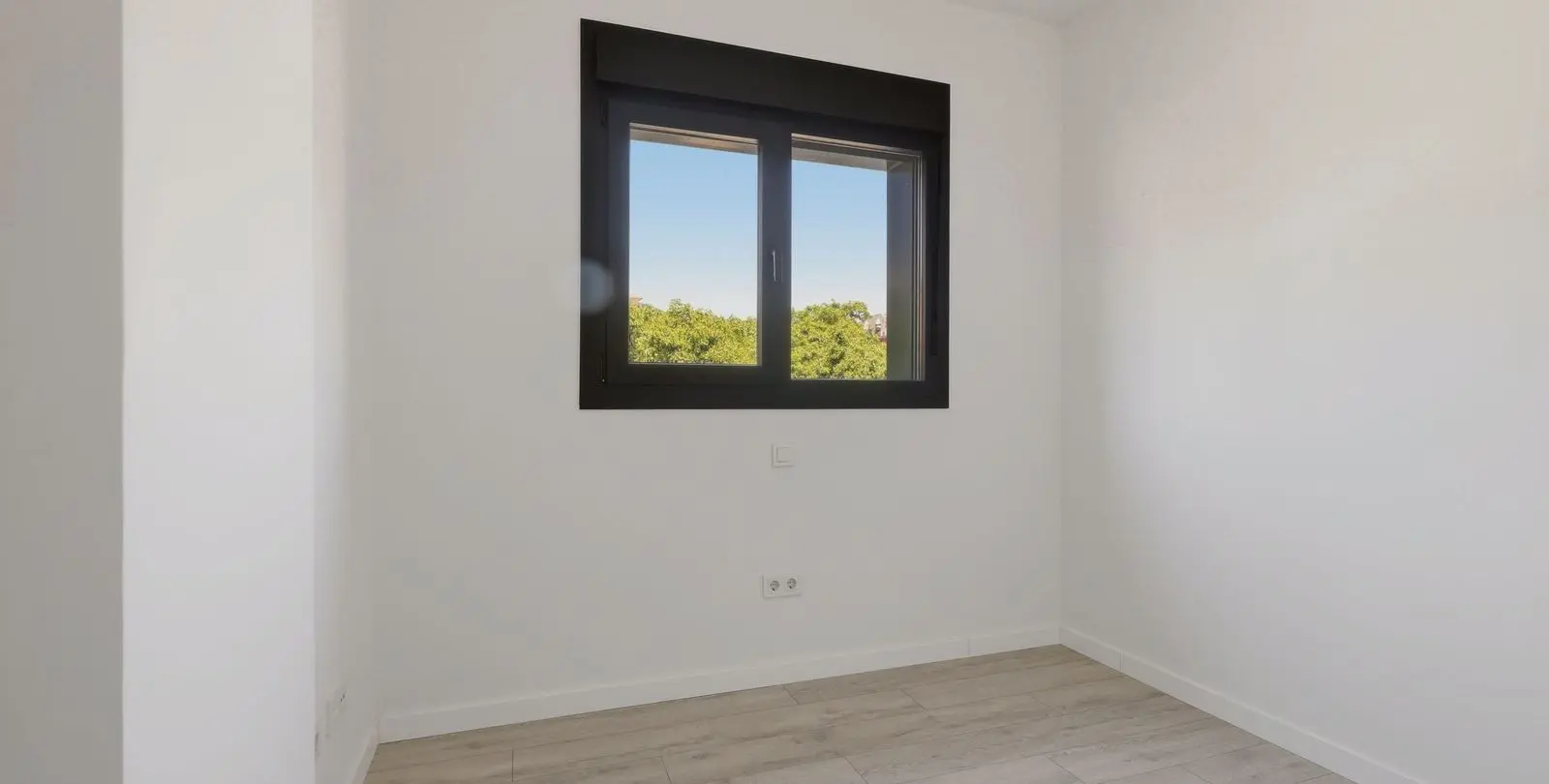 Продажа апартаментов на среднем этаже в Estepona 23