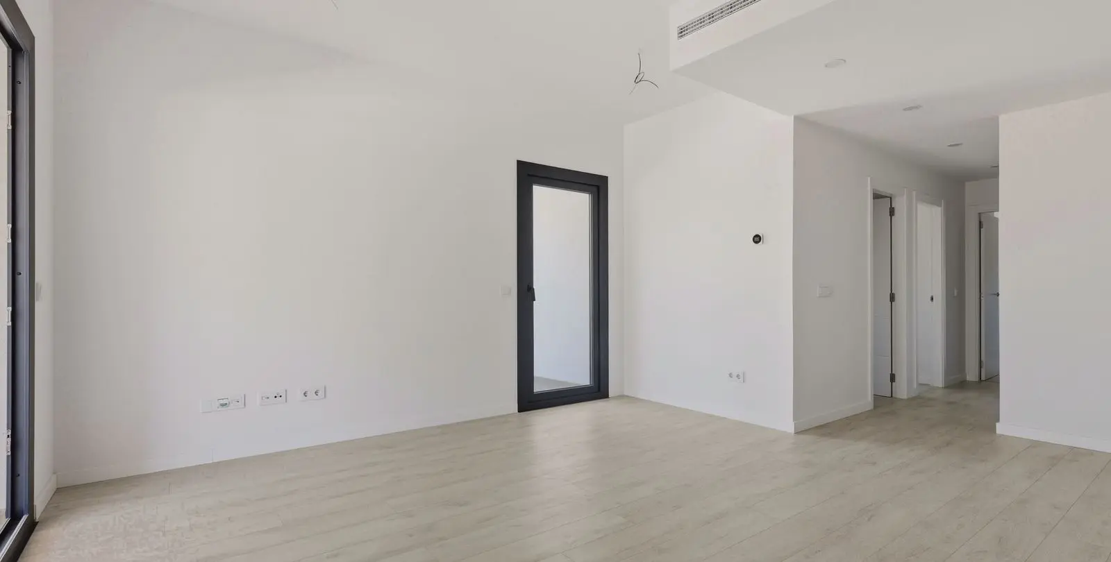 Продажа апартаментов на среднем этаже в Estepona 24