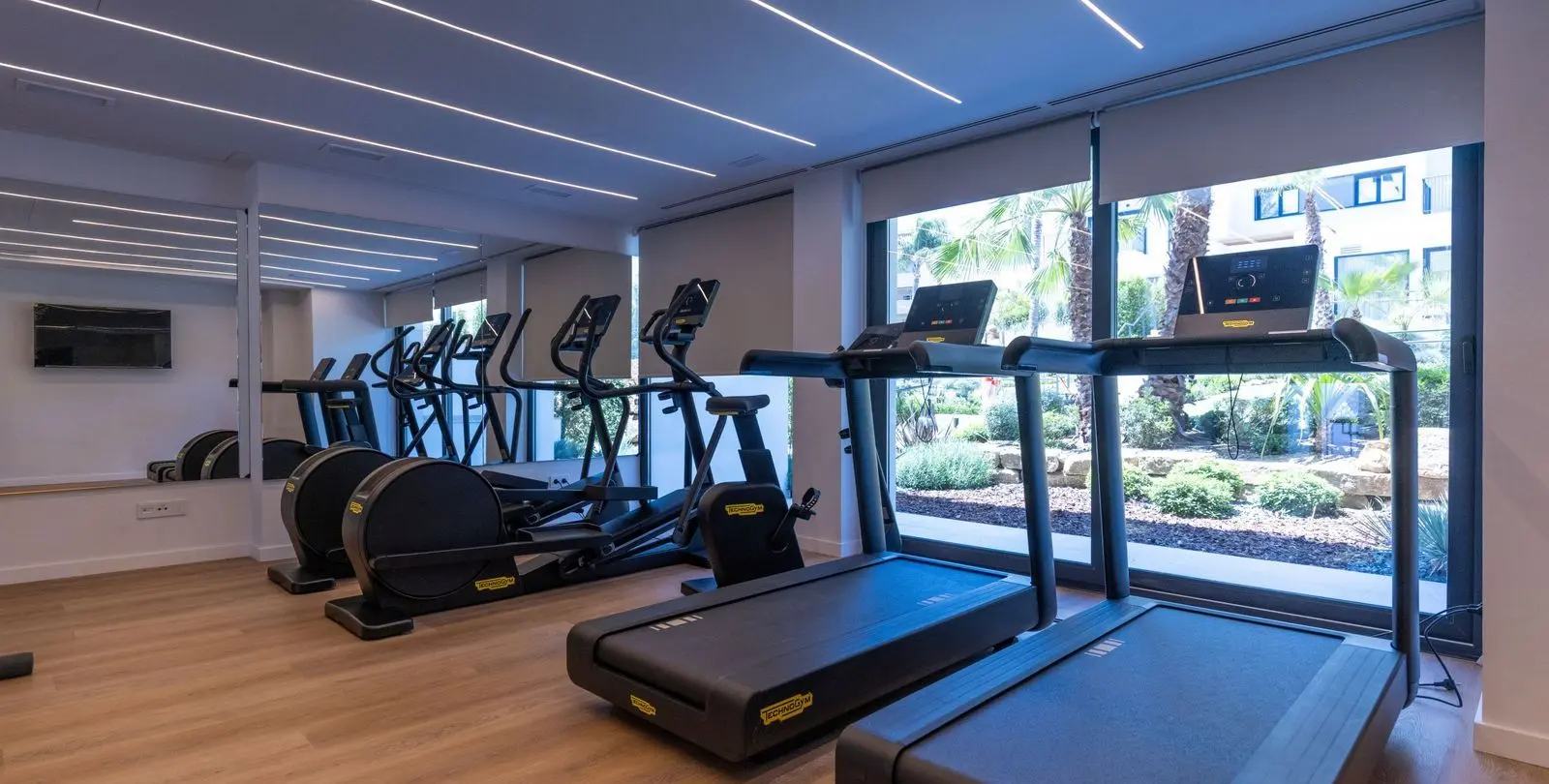 Продажа апартаментов на среднем этаже в Estepona 38