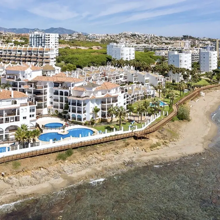 Sale of ground floor apartment in Calahonda