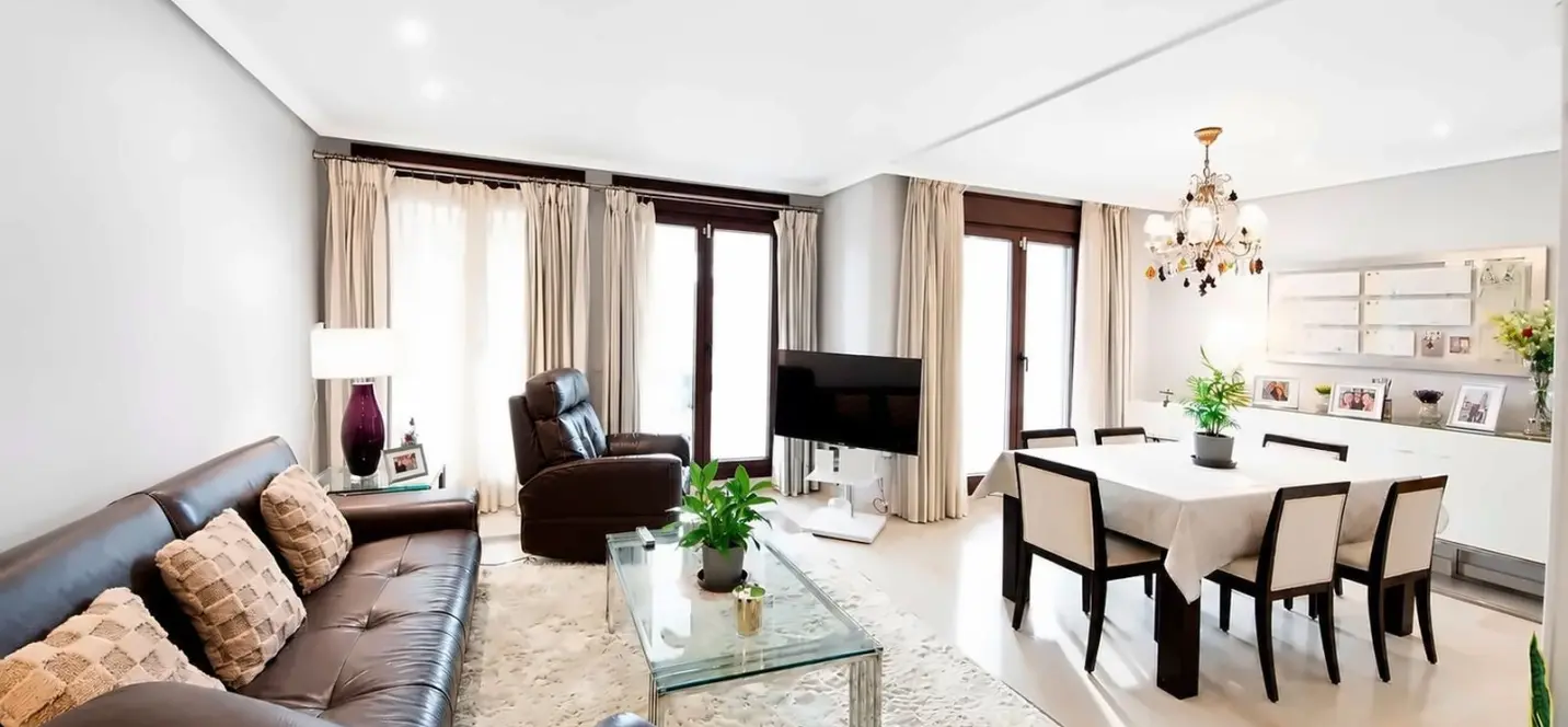 Venta de apartamento en planta baja en Los Arqueros 2