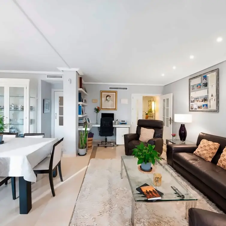 Venta de apartamento en planta baja en Los Arqueros
