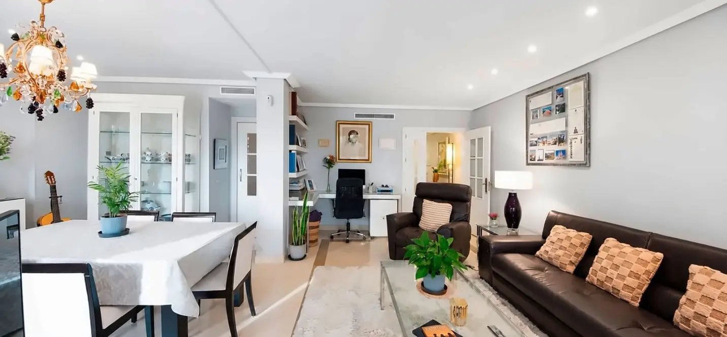 Venta de apartamento en planta baja en Los Arqueros 3