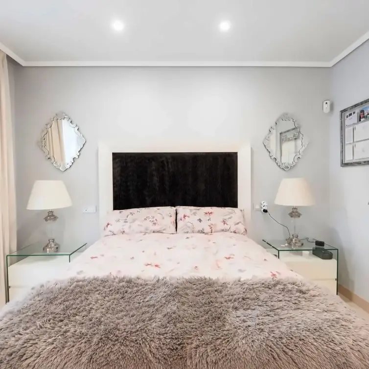 Venta de apartamento en planta baja en Los Arqueros
