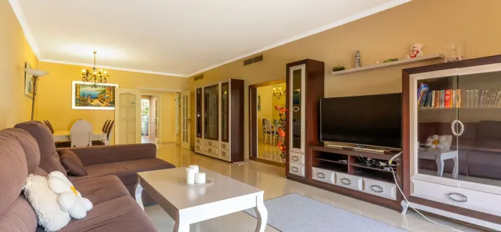 Venta de apartamento en planta baja en Marbella 2