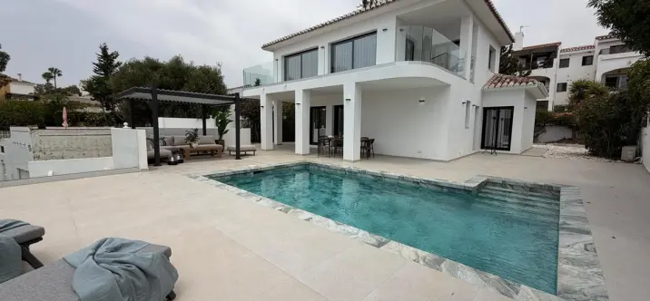 Venta de villa independiente en Campo Mijas 0