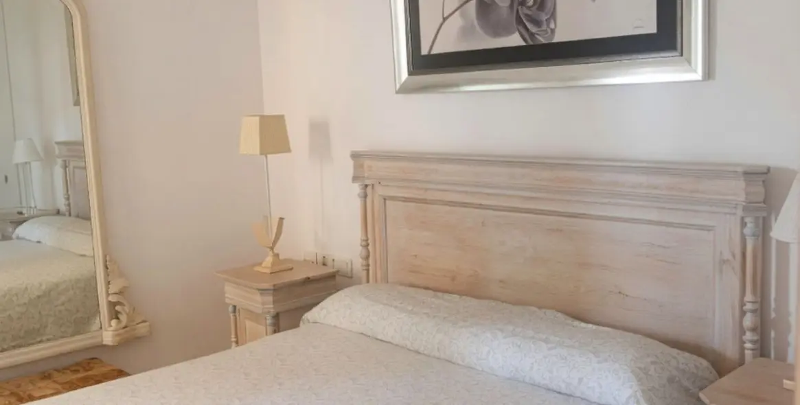 Venta de apartamento en planta media en Marbella 19