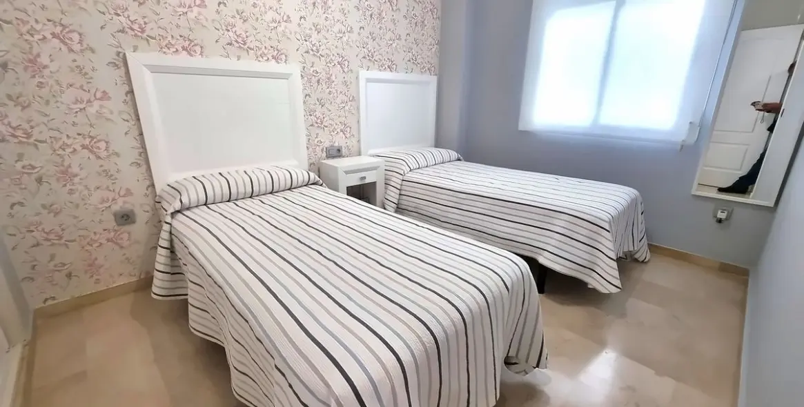 Продажа апартаментов на среднем этаже в Puerto Banús 12