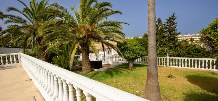 Venta de villa independiente en Mijas Costa 2