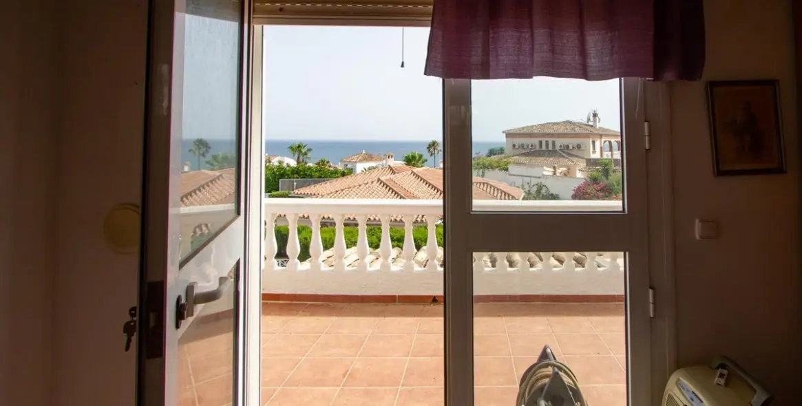 Venta de villa independiente en Mijas Costa 38