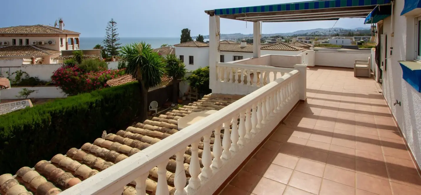 Продажа  отдельно стоящей виллы в Mijas Costa 4