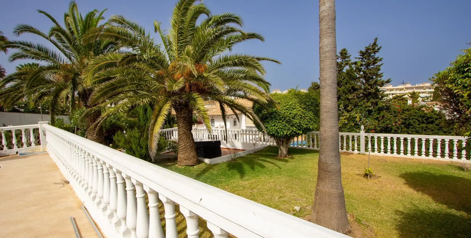 Продажа  отдельно стоящей виллы в Mijas Costa 37