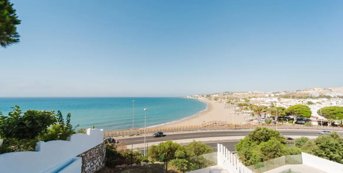 Venta de villa independiente en La Cala 2