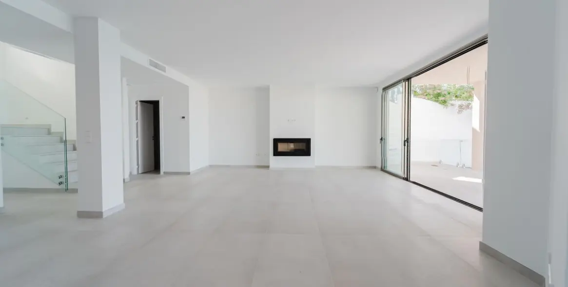 Venta de villa independiente en La Cala 11