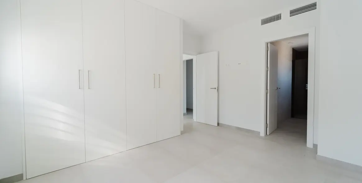 Venta de villa independiente en La Cala 33