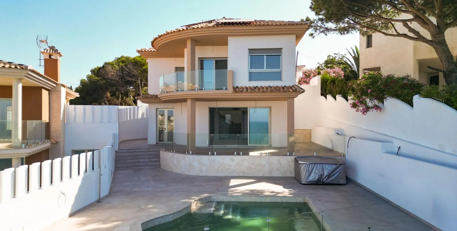 Sale of detached villa in La Cala de Mijas 3