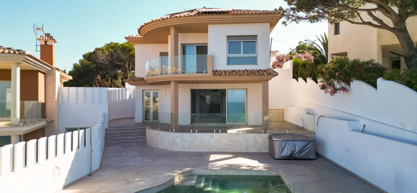 Sale of detached villa in La Cala de Mijas 2