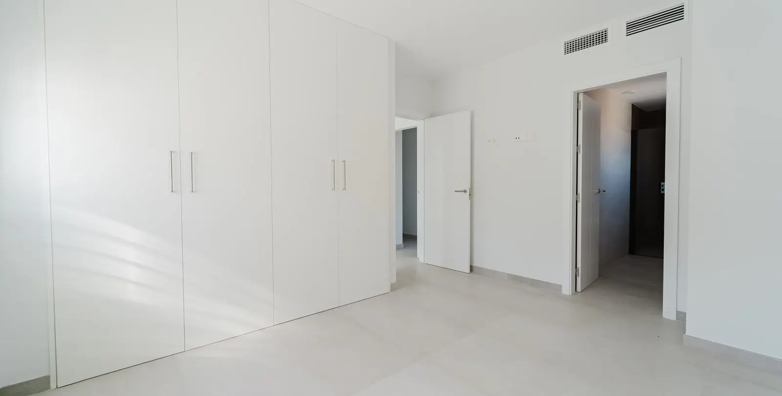 Sale of detached villa in La Cala de Mijas 33