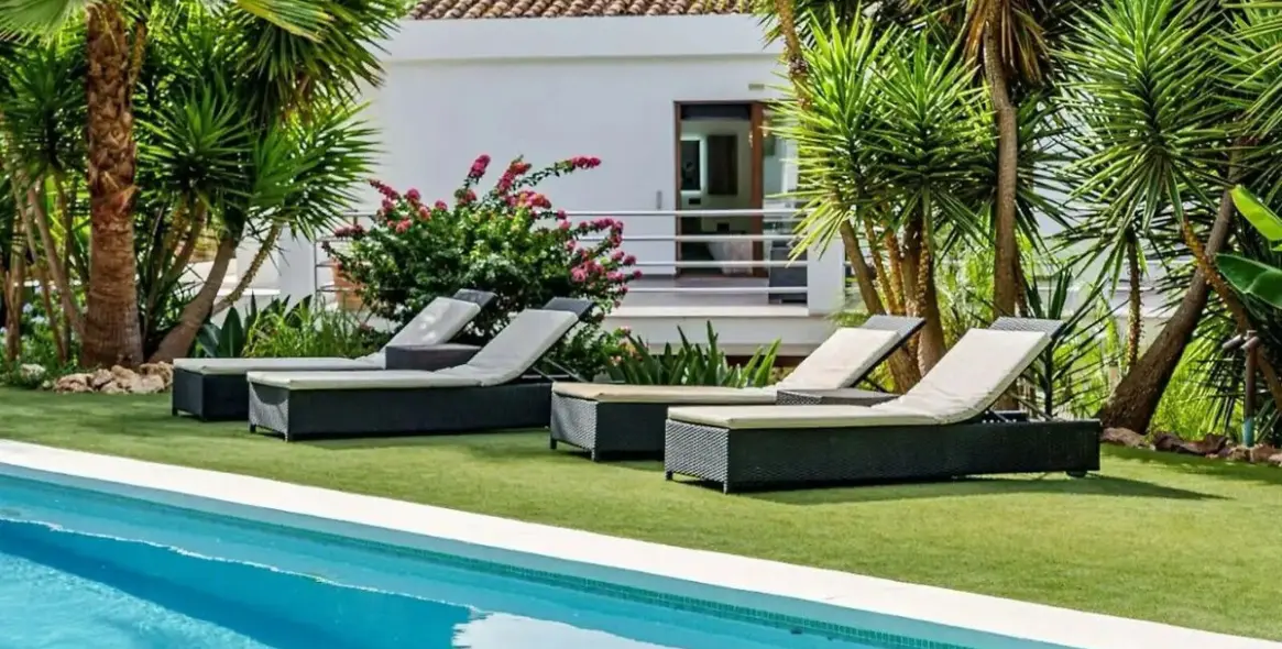 Venta de villa independiente en El Rosario 1