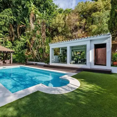 Venta de villa independiente en El Rosario