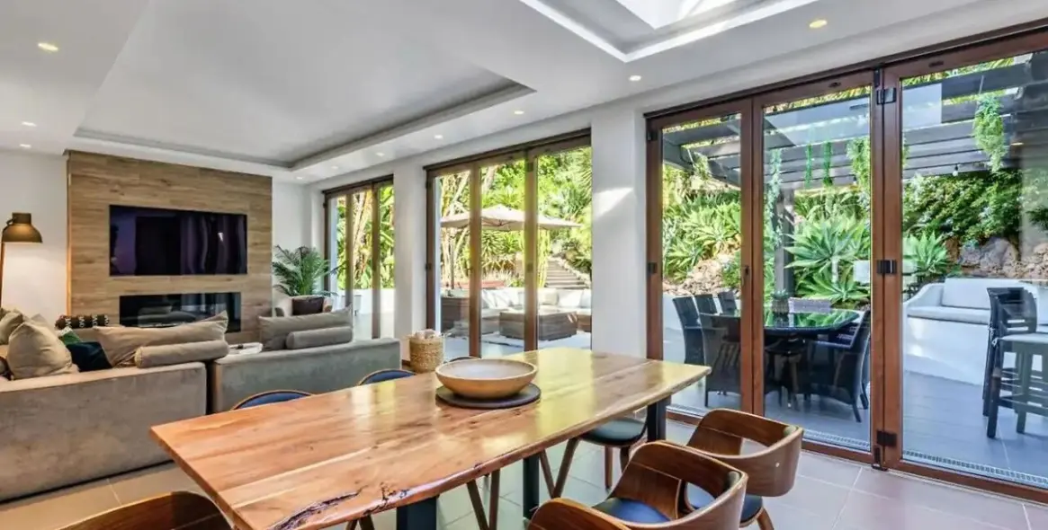 Venta de villa independiente en El Rosario 12