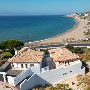 Venta de villa independiente en La Cala