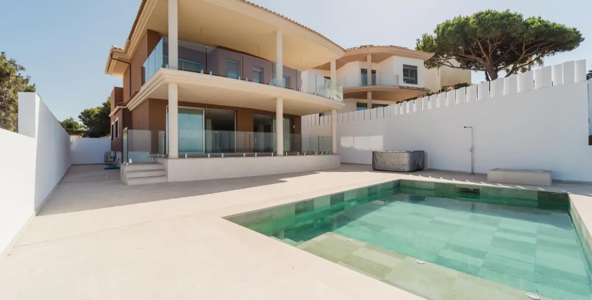 Venta de villa independiente en La Cala 12