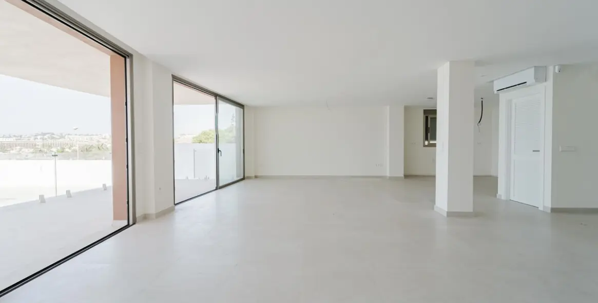 Venta de villa independiente en La Cala 16